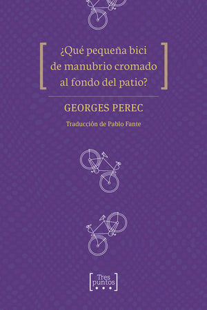 ¿Qué pequeña bici de manubrio cromado al fondo del patio?