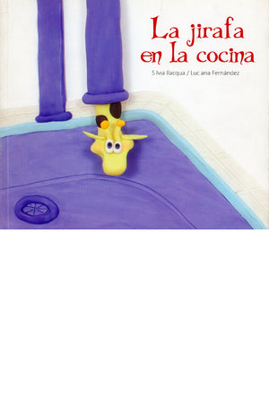 La jirafa en la cocina